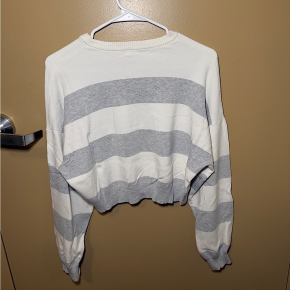 BOXY STRIPE SWEATER - Picture 2 of 3